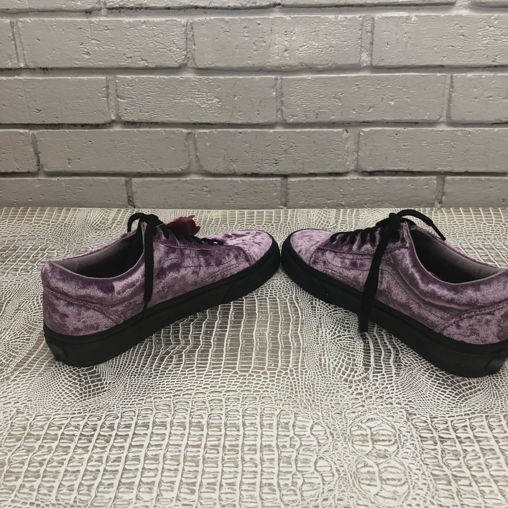 Vans Old Skool Sneakers in Purple Velvet - Picture 6 of 8